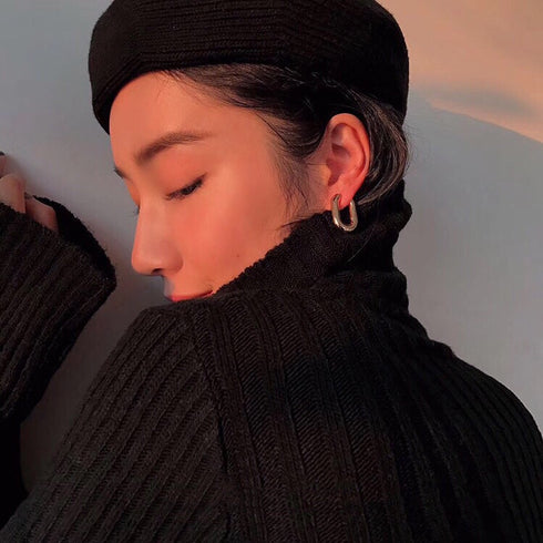 U Shape Hoop Earrings - Zafari Studio Jewelry