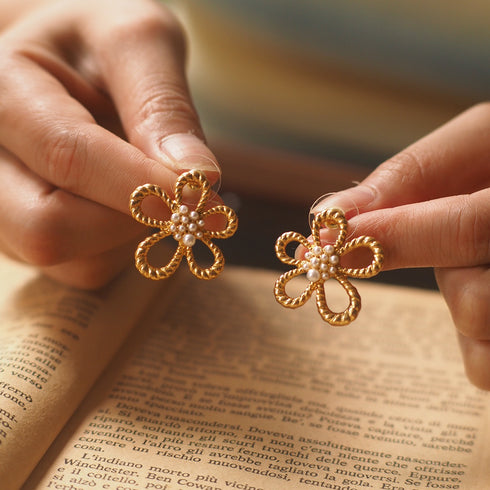 Flower Hollow Pearl Earrings - Zafari Studio Jewelry