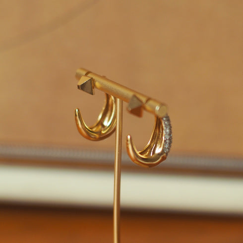 U-Shaped Gold Earrings with Zirconia - Zafari Studio Jewelry