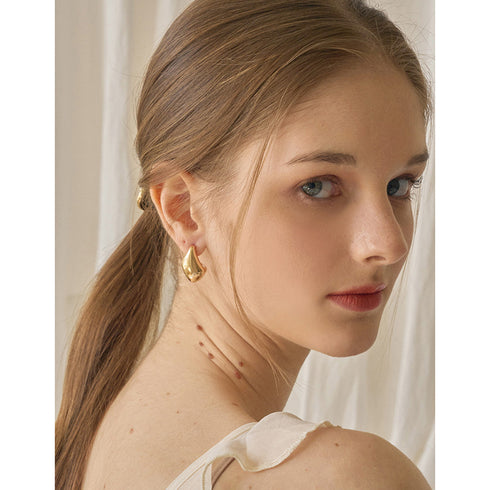 Gold Teardrop Stud Earrings - Zafari Studio Jewelry