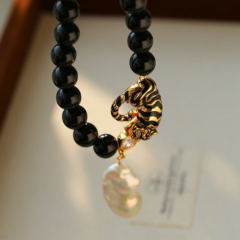 Black Agate Pearl Pendant Necklace - Necklaces | ZAFARI Studio Jewelry