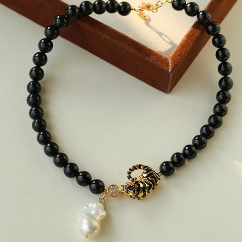 Black Agate Pearl Pendant Necklace - Necklaces | ZAFARI Studio Jewelry