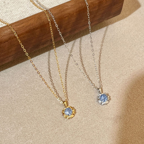 Flower Zirconia Pendant Necklace