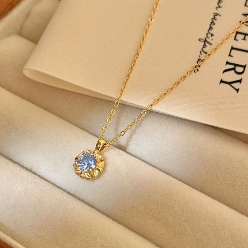 Flower Zirconia Pendant Necklace