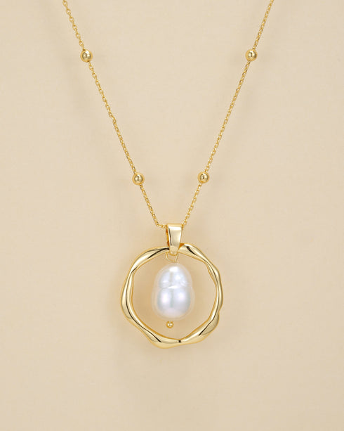 Baroque Pearl Pendant Necklace