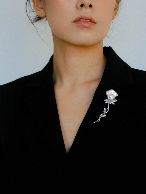 Rosy Flower Baroque Pearl Brooch - Zafari Studio Jewelry