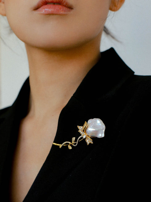 Rosy Flower Baroque Pearl Brooch - Zafari Studio Jewelry