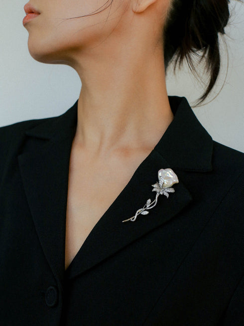Rosy Flower Baroque Pearl Brooch - Zafari Studio Jewelry