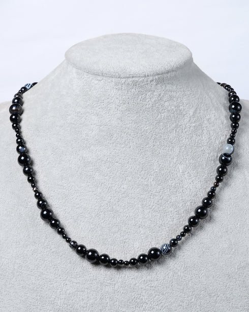 Graphic Black Bead Necklace