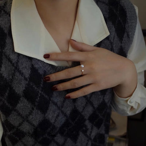 Pearl and Zirconia Ring - Zafari Studio Jewelry