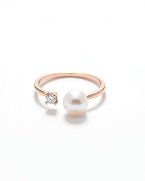 Pearl and Zirconia Ring - Zafari Studio Jewelry
