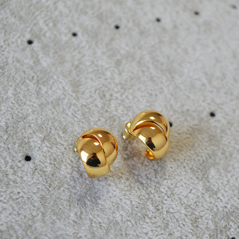Dual C Twist Ear Stud Earrings - Zafari Studio - Zafari Jewlery