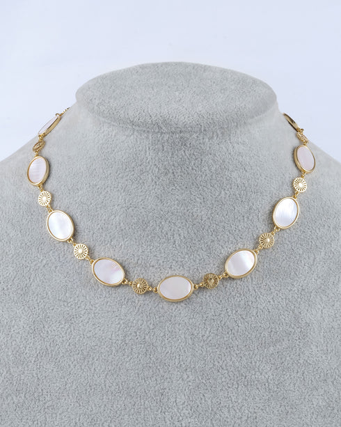 Oval White Mother-of-Pearl Necklace