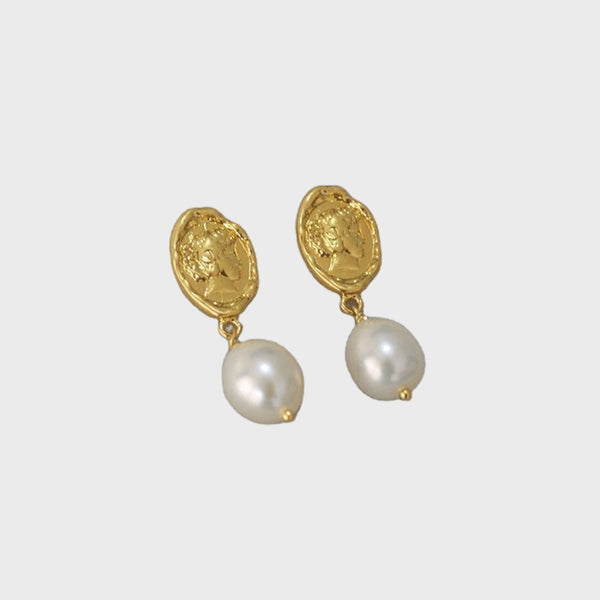 Face coin gold freshwater pearl earrings - Zafari Studio Jewelry