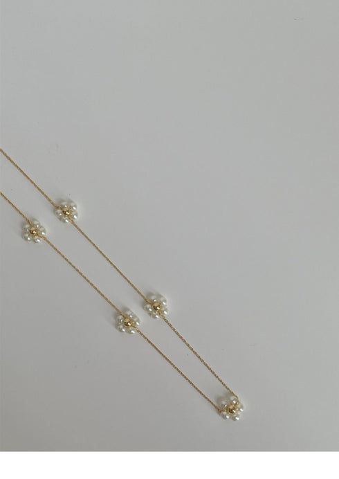 Dainty Flower Pearl Necklace - Zafari Studio Jewelry