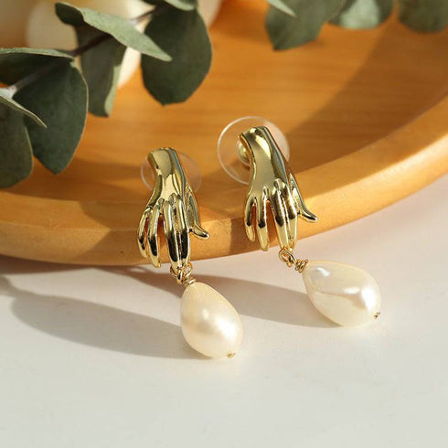 Finger Pearl Gold Earrings - Zafari Studio Jewelry