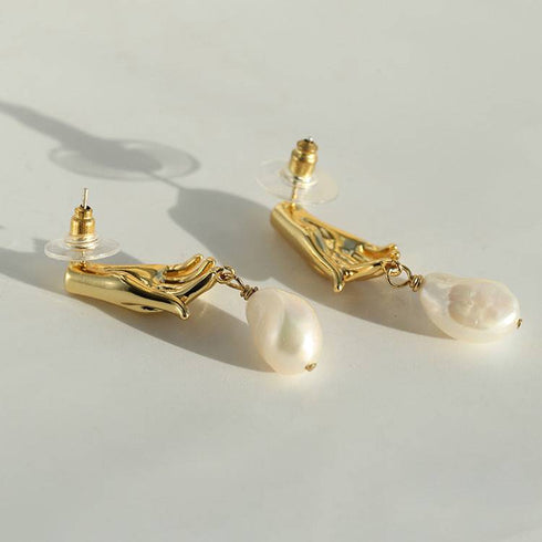 Finger Pearl Gold Earrings - Zafari Studio Jewelry