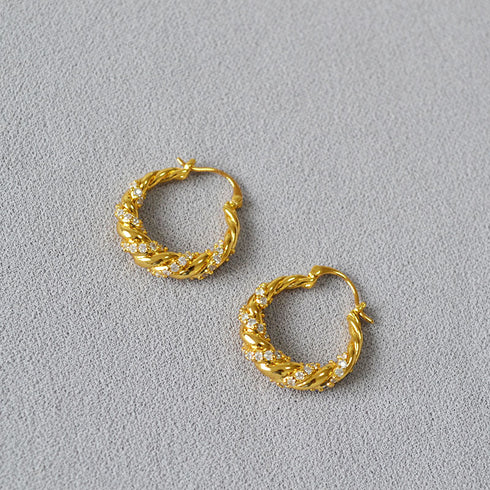 Twisted CZ Gold Ring - Zafari Studio Jewelry