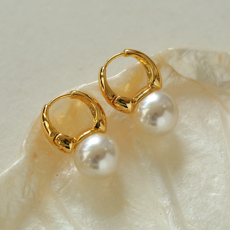 Classic Bucket-Shaped Swarovski Pearl Earrings - Zafari Studio - Zafari Jewlery 