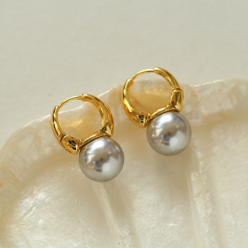 Classic Bucket-Shaped Swarovski Pearl Earrings - Zafari Studio - Zafari Jewlery 