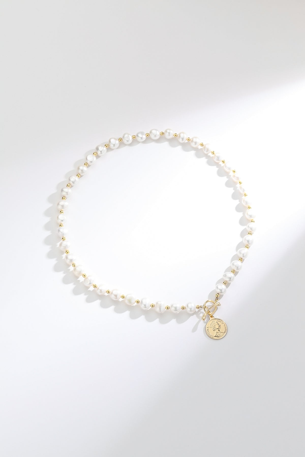 Queen Coin Pendant Pearl Necklace - Zafari Studio Jewelry