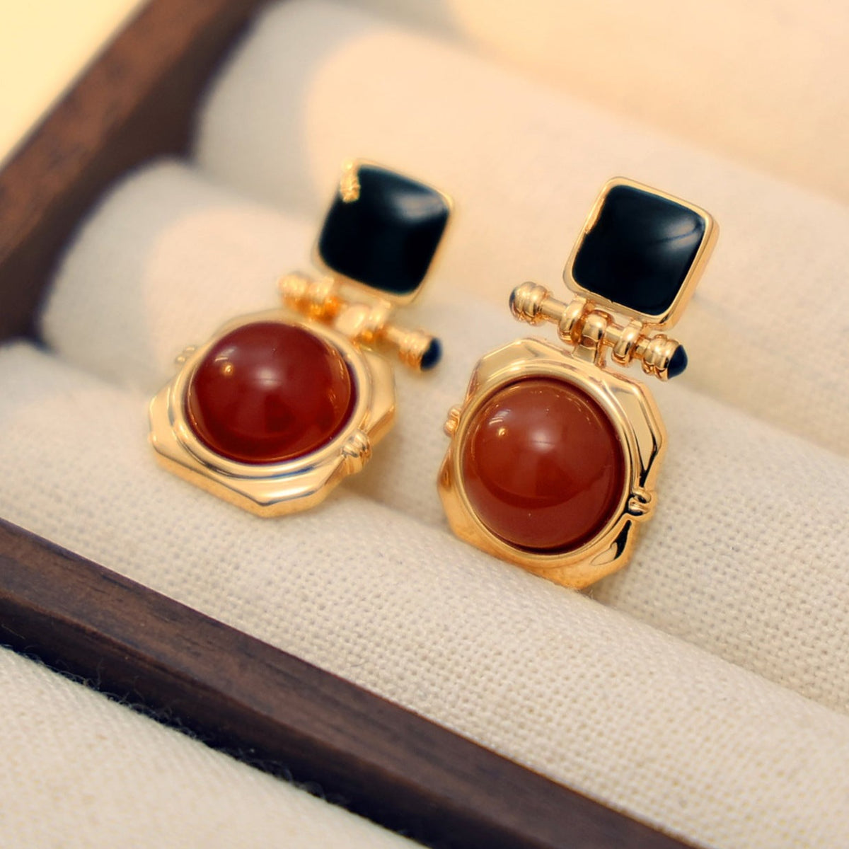 Retro Jewelry
