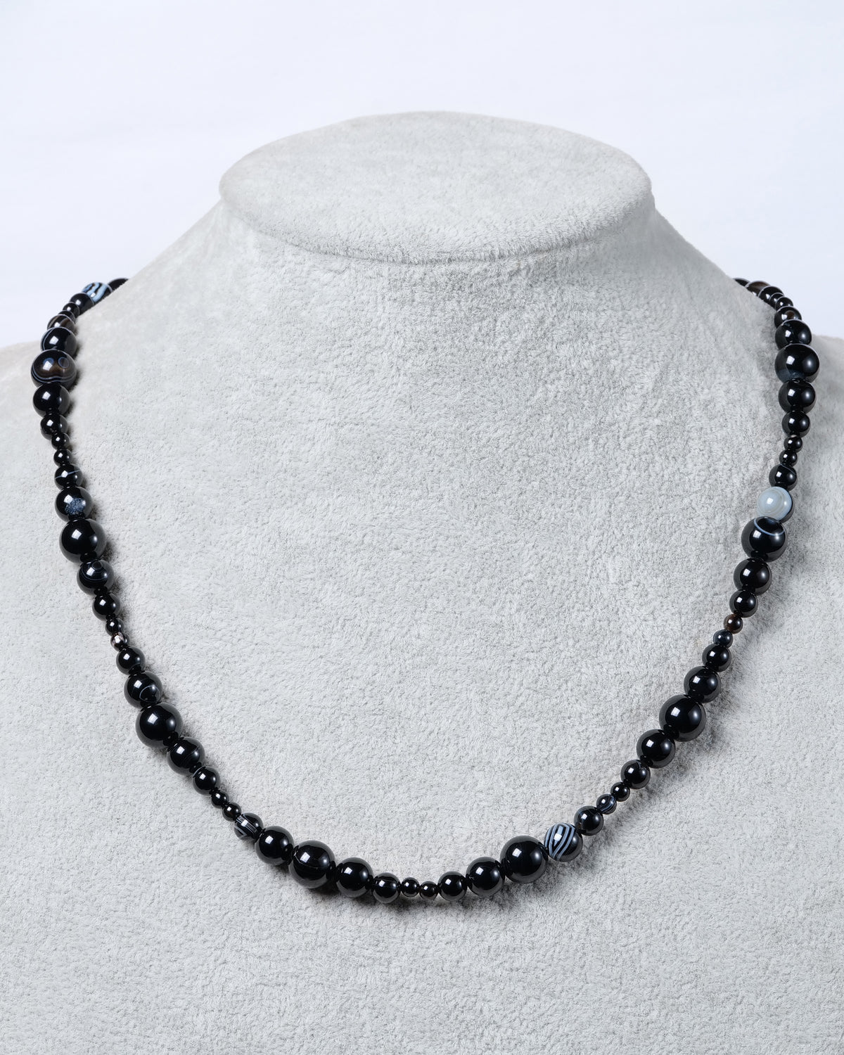 Graphic Black Bead Necklace - Necklaces | ZAFARI Studio Jewelry
