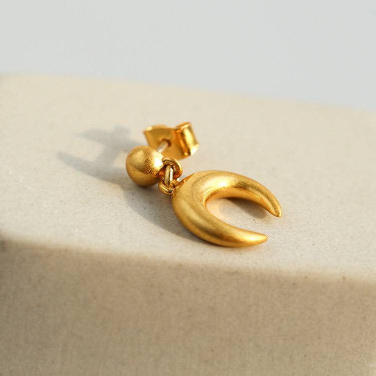 Vintage Brushed Gold Unicorn Earrings - Zafari Studio Jewelry