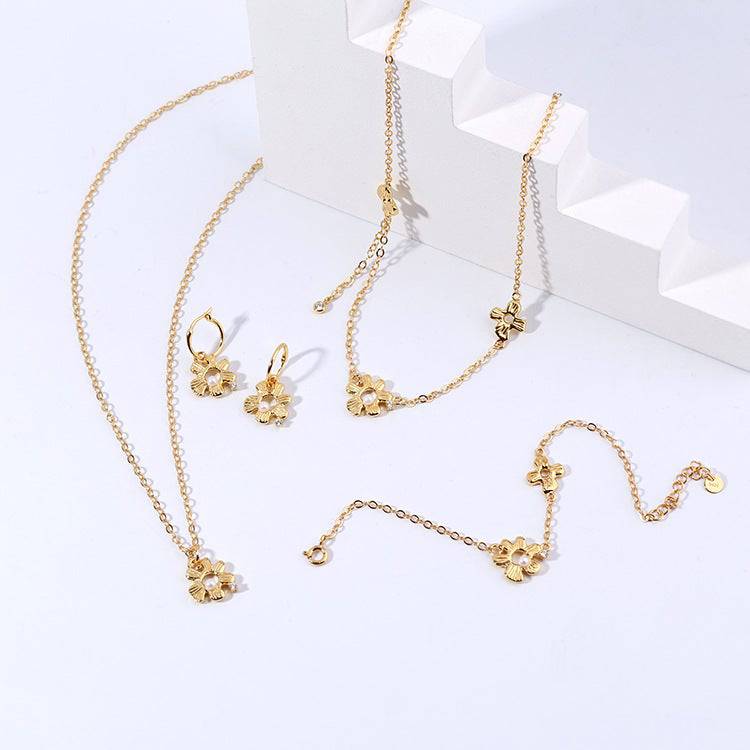 Vintage Daisy Flower Necklace Bracelet Earrings Gold Vermeil (Purchase Individually) - Zafari Studio Jewelry
