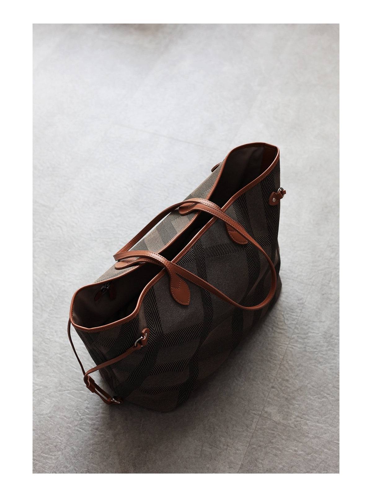 Never Full Large Tote Bag Commuter Bag - Zafari Studio Jewelry