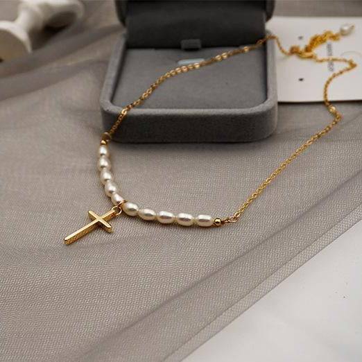 Gold Coin Pearls Pendant Necklace - Zafari Studio Jewelry