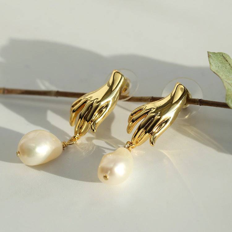 Finger Pearl Gold Earrings - Zafari Studio Jewelry
