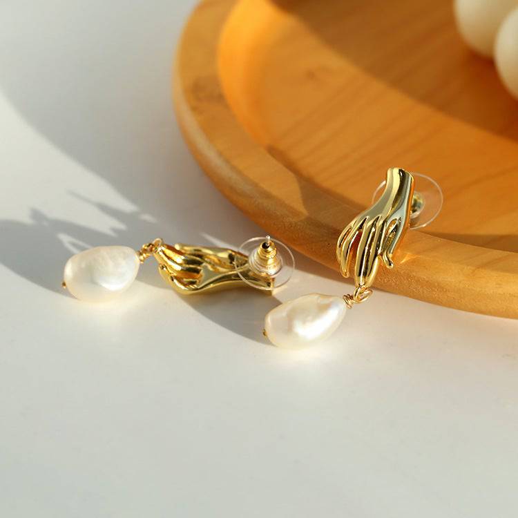 Finger Pearl Gold Earrings - Zafari Studio Jewelry