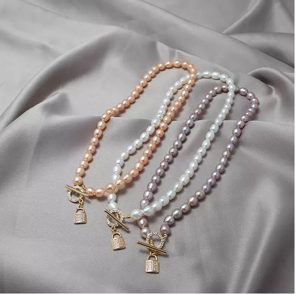 Lock Freshwater Pearls Necklace - Zafari Studio Jewelry