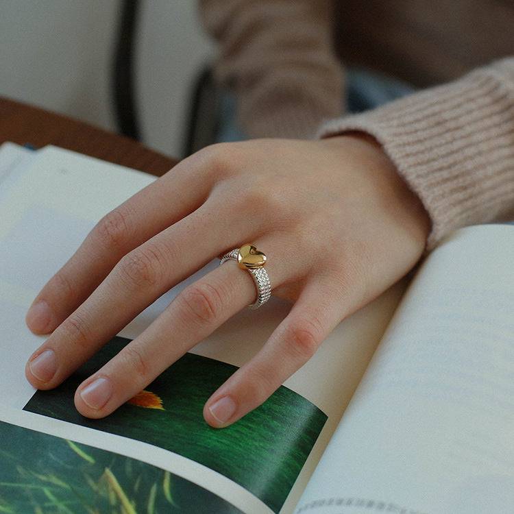 Heart Medallion Textured Triple Row Ring - Zafari Studio Jewelry