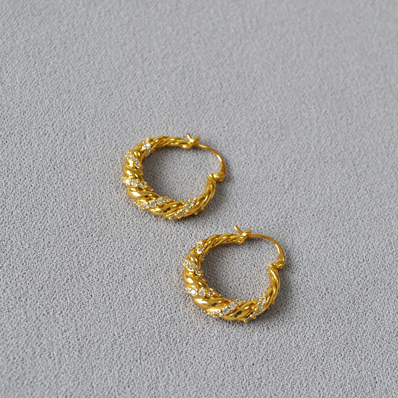 Twisted CZ Gold Ring - Zafari Studio Jewelry